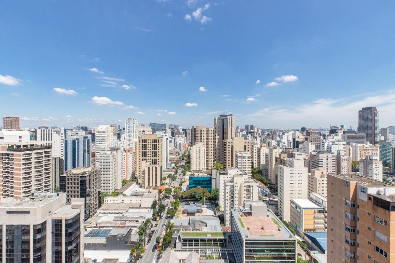 Apartamento DSG 604 Suíte e com Sofa Cama Casal
