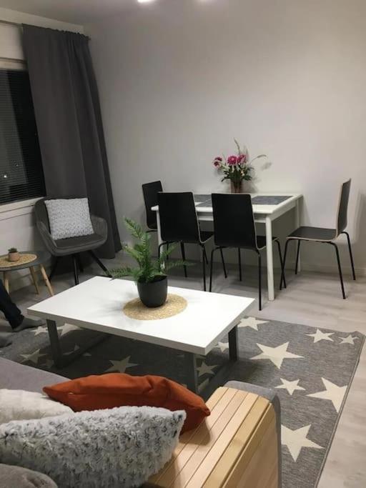 2BR Apartment, free parking in the street -Allitie 4 view 2