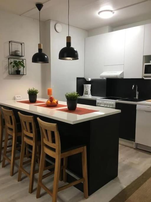 2BR Apartment, free parking in the street -Allitie 4 view 4