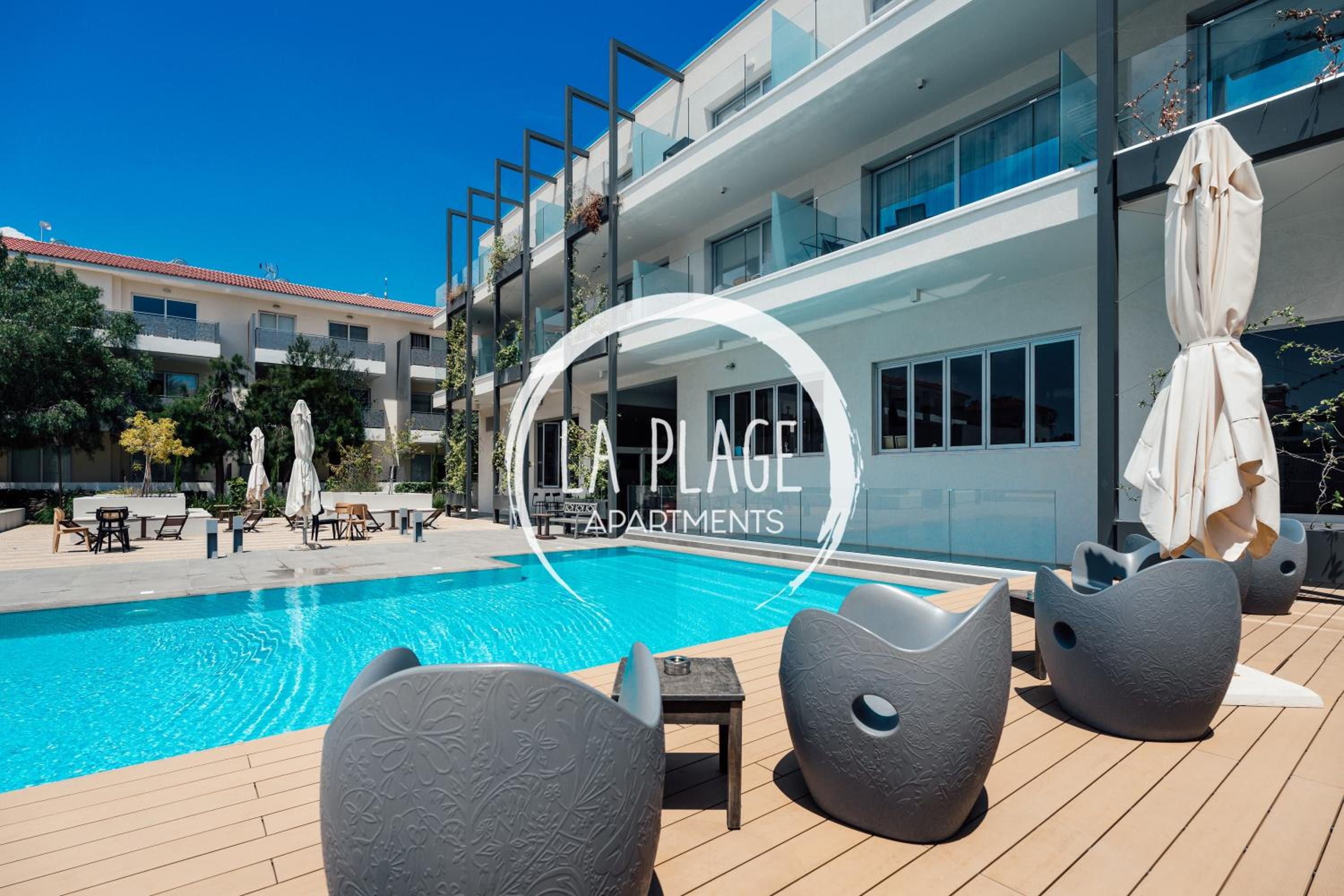 NEW 2BR Townhouse in Luxury Resort Pool & Beach