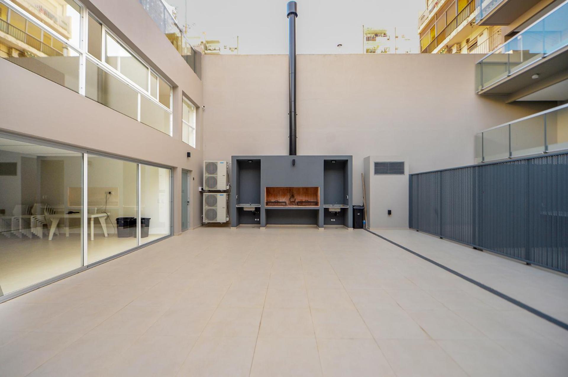 Nuevo Edificio Súper Moderno