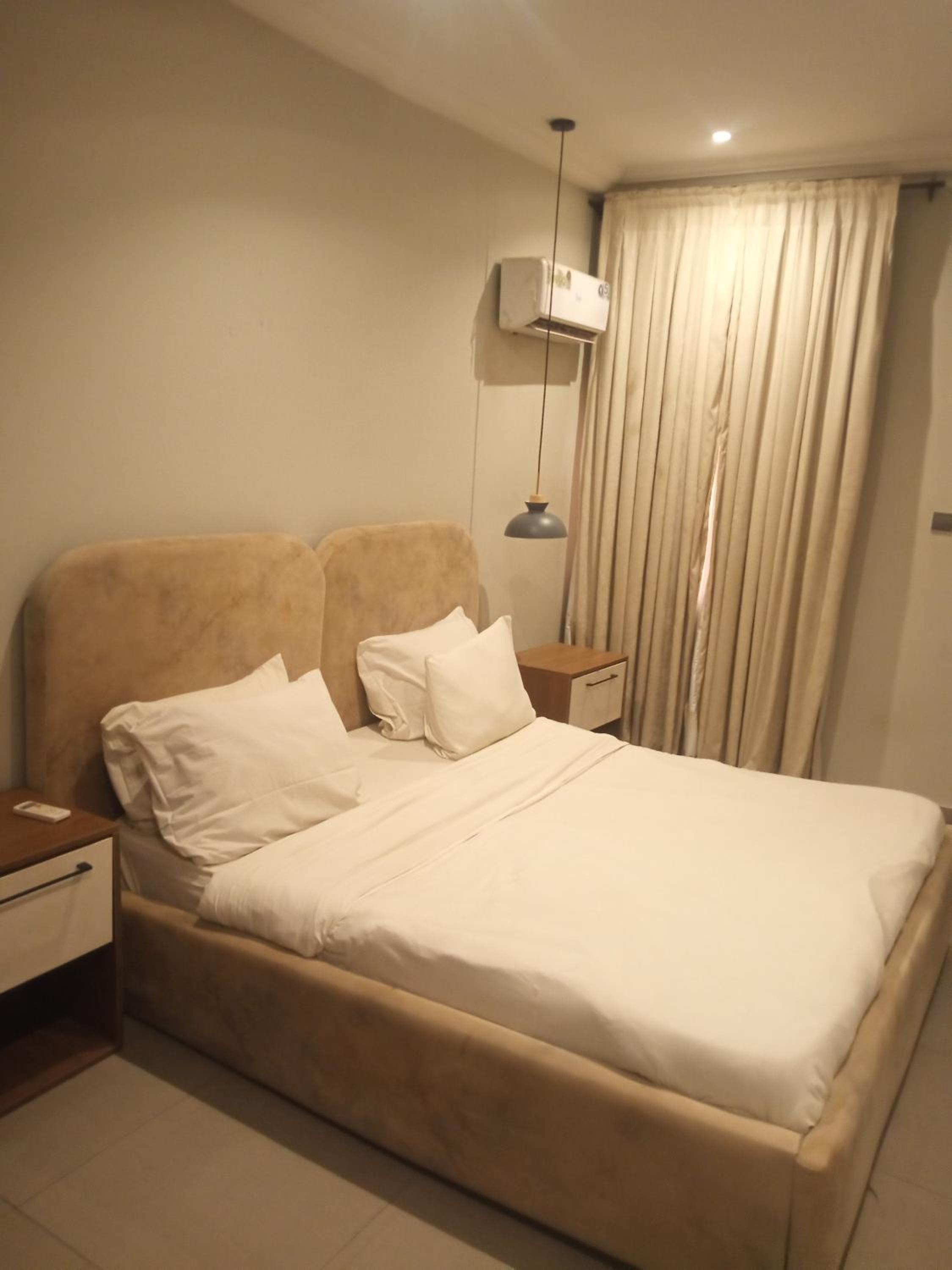 Knight bridge luxury apartments