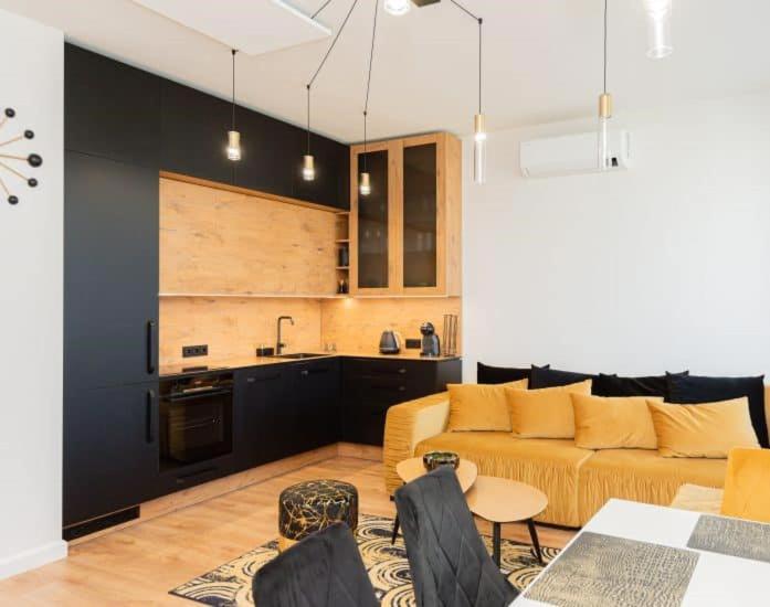 Black Gold Apartments view 3