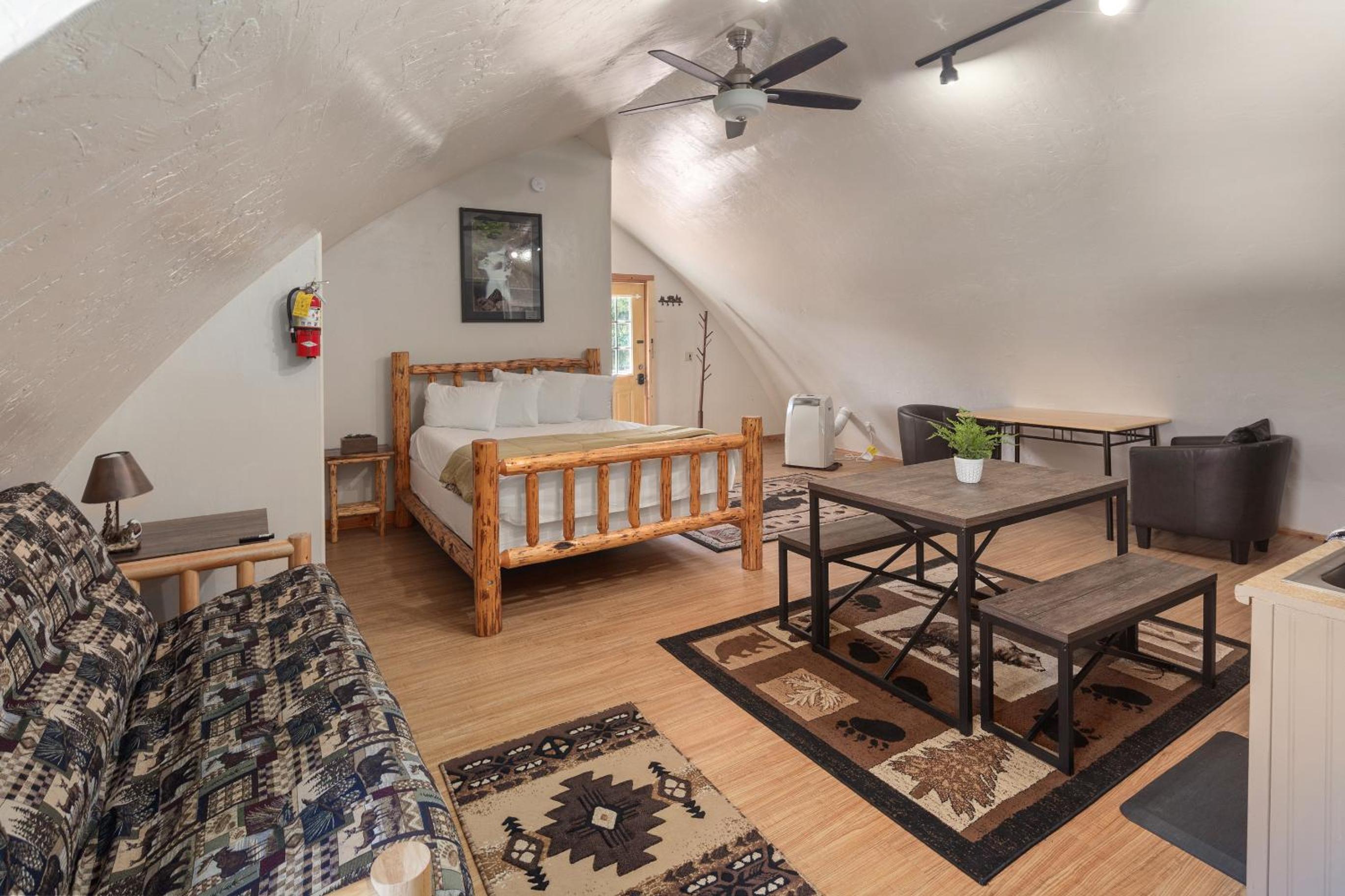 Sky Eco - Cabins & Studios