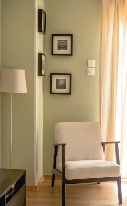 Great Acropolis Area Apartment with Private Balcony
