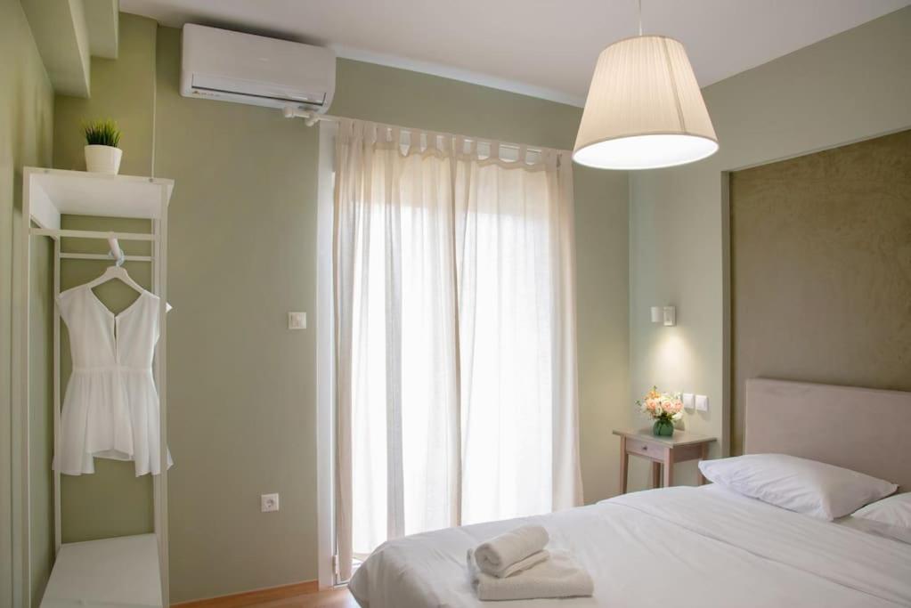 Great Acropolis Area Apartment with Private Balcony