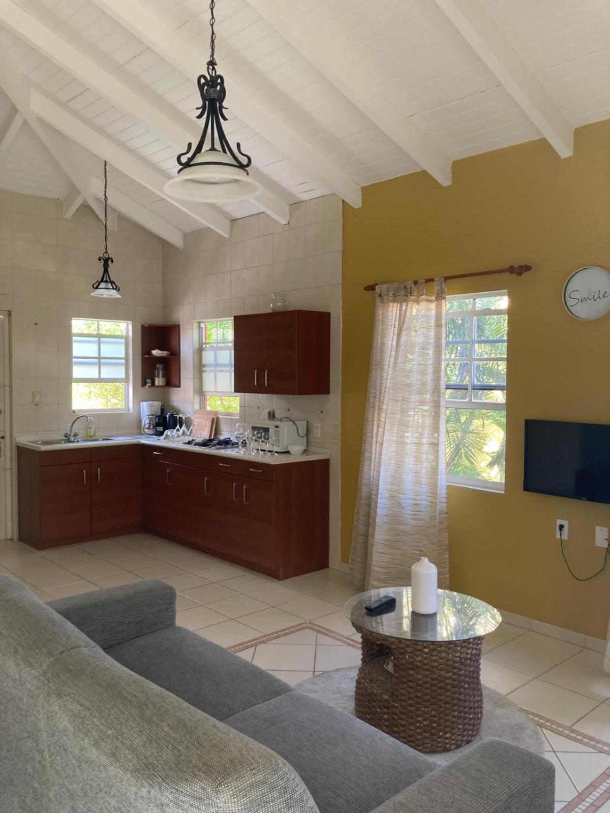 PURU AT JANTHIEL 8D - with pool, outdoor lounge and close to the beach