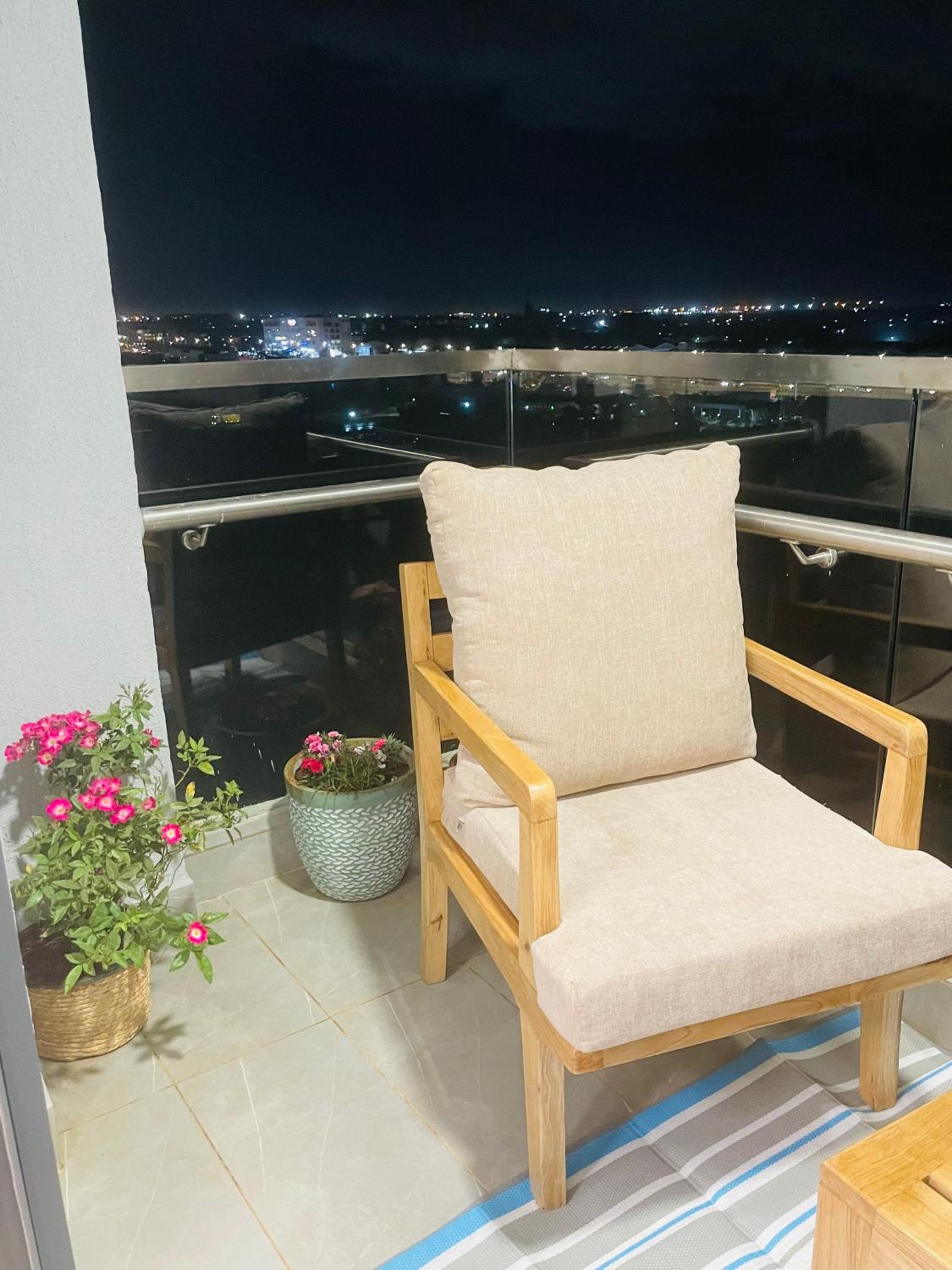 Airport Salome Cosy Apartment