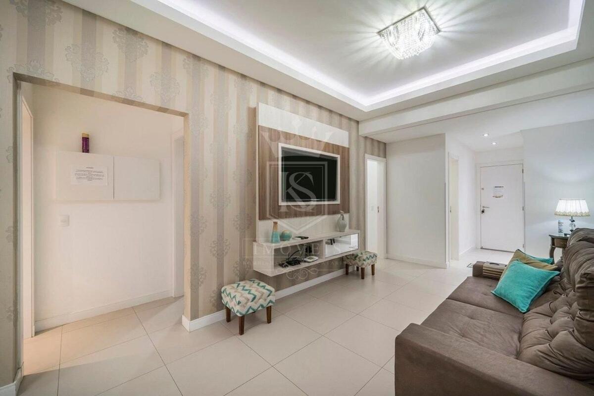 A05 - 101 bl 02 - Águas Azuis - Apartamento na Avenida de Bombinhas