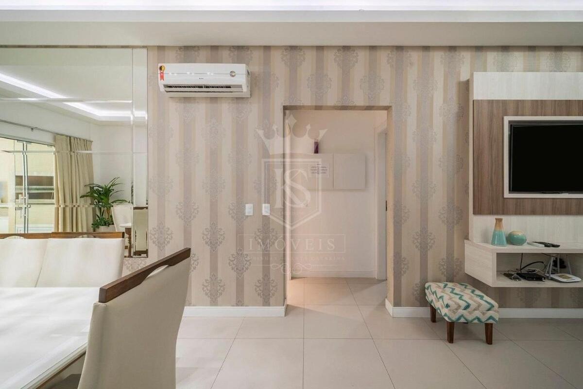 A05 - 101 bl 02 - Águas Azuis - Apartamento na Avenida de Bombinhas