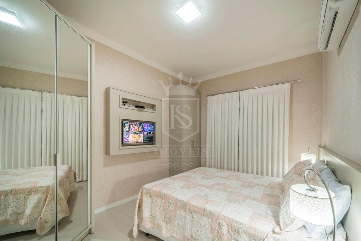 A05 - 101 bl 02 - Águas Azuis - Apartamento na Avenida de Bombinhas