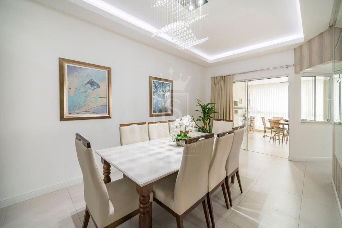 A05 - 101 bl 02 - Águas Azuis - Apartamento na Avenida de Bombinhas