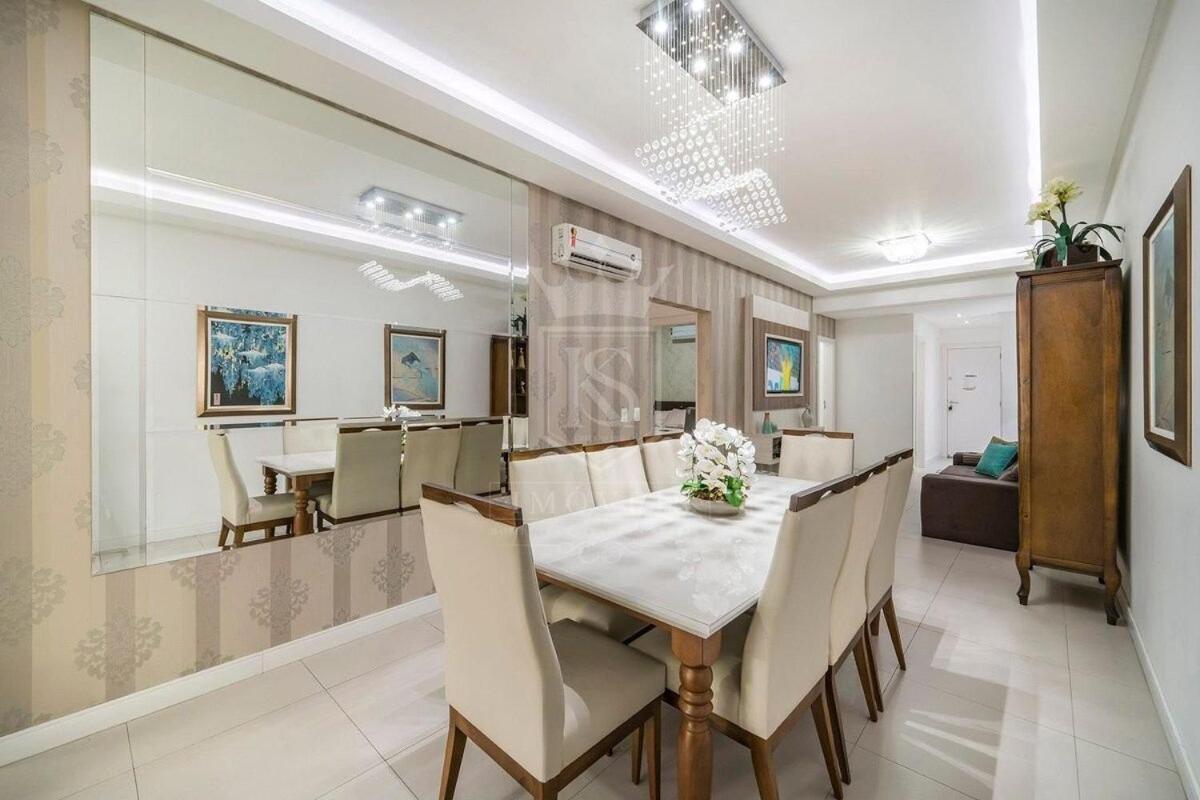 A05 - 101 bl 02 - Águas Azuis - Apartamento na Avenida de Bombinhas
