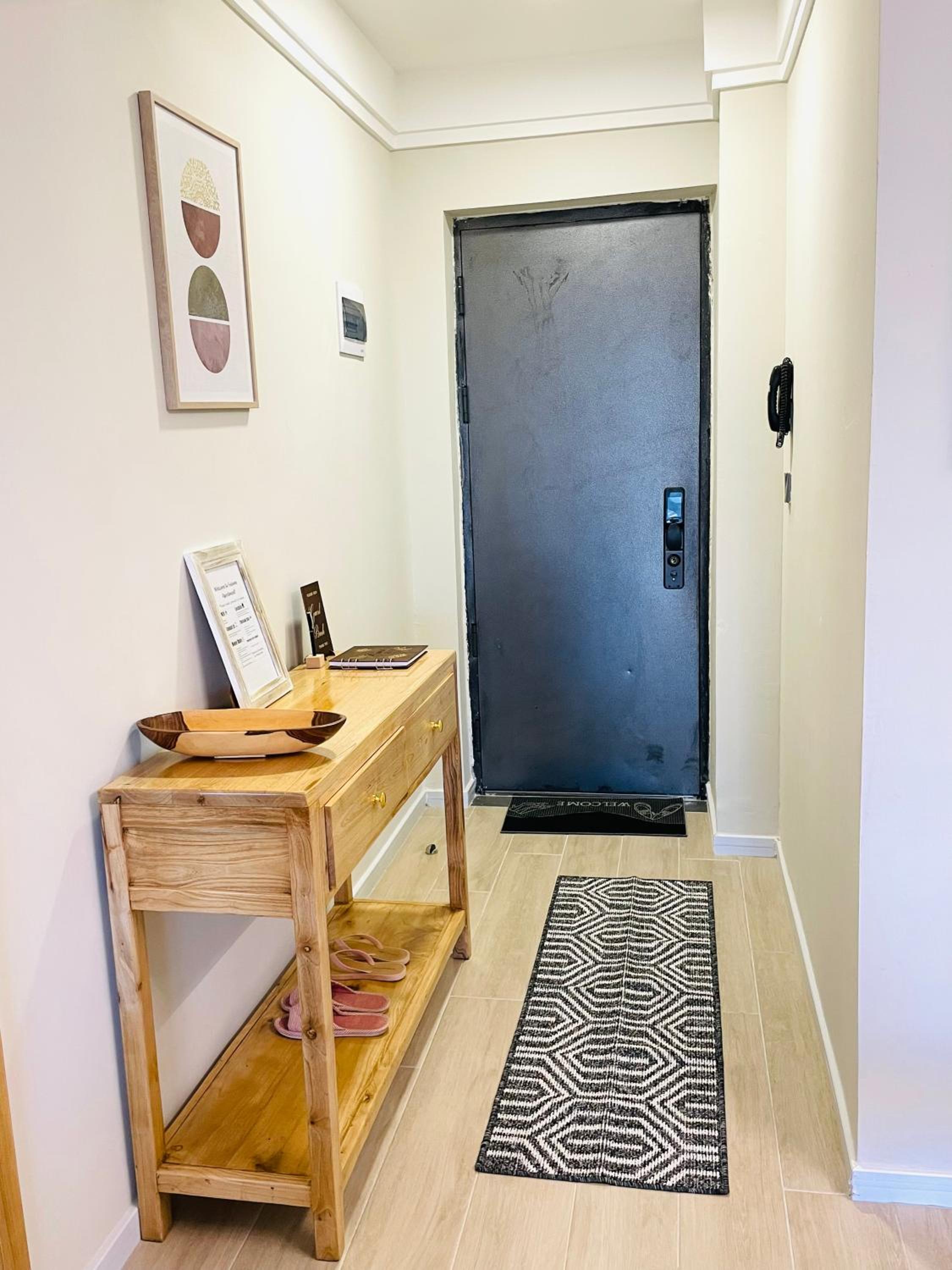 Airport Salome Cosy Apartment