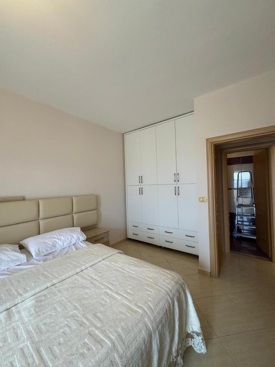 Dhespina Apartament