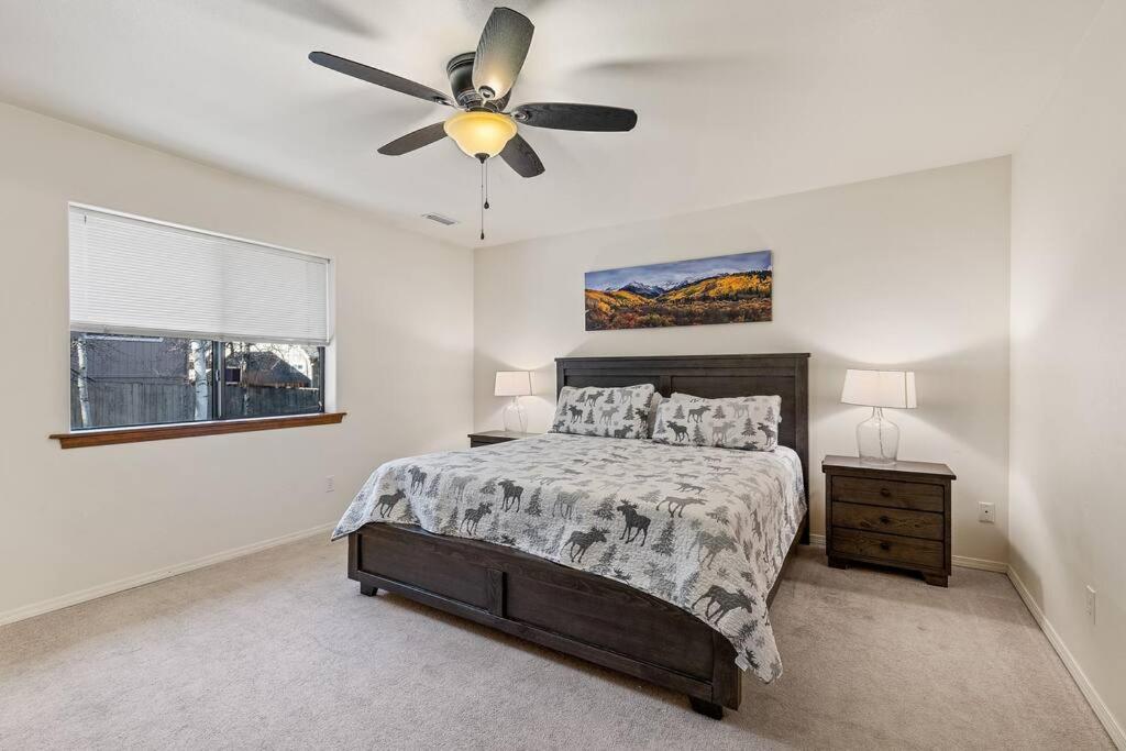 Mountain Getaway - 3 Bedroom 2 Bath Home view 3