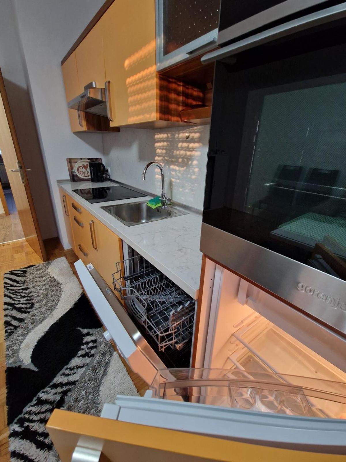 apartma-sobe Lejla
