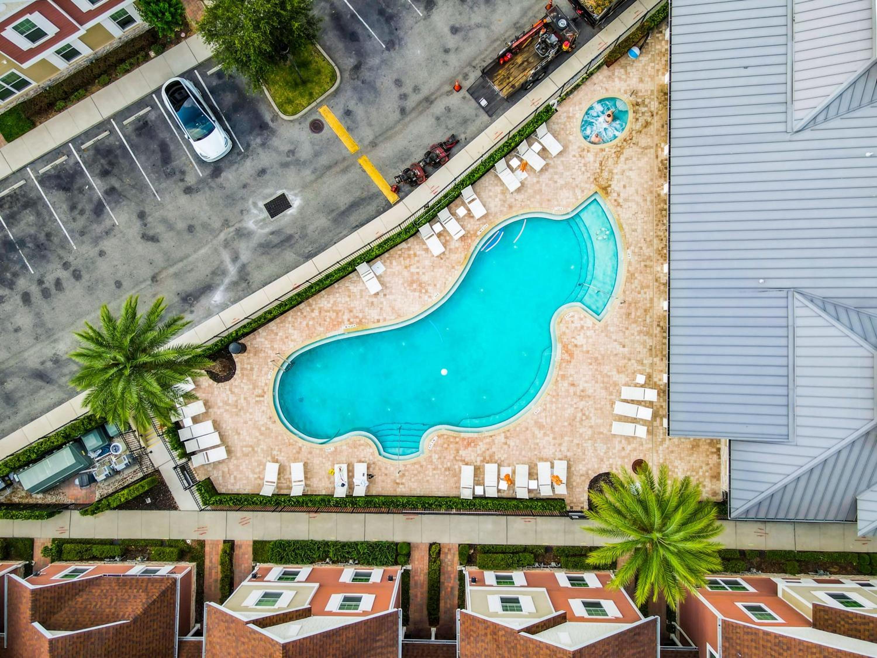 Fabulous Paradise 3BR Townhouse near Disney and outlets