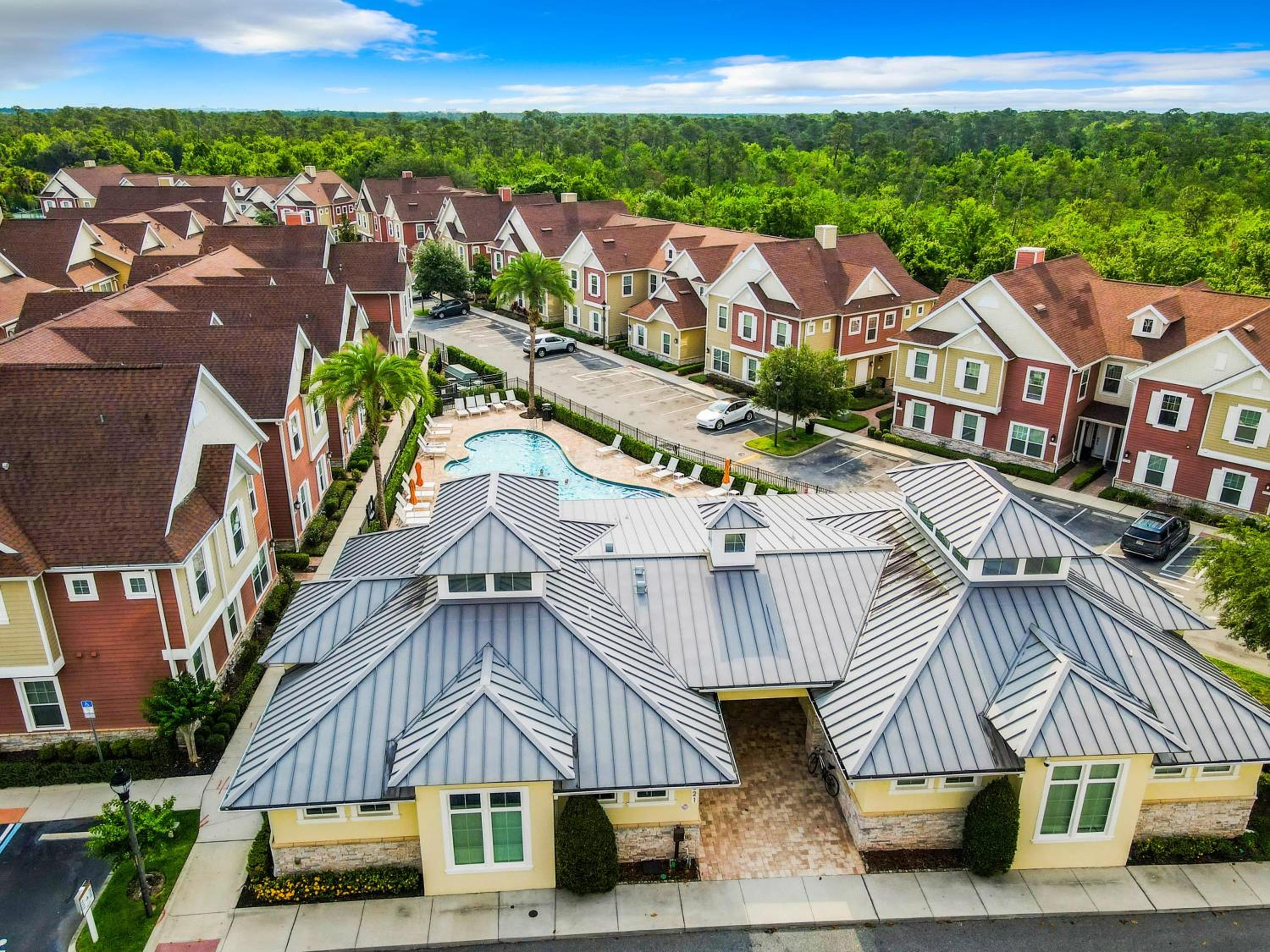 Fabulous Paradise 3BR Townhouse near Disney and outlets
