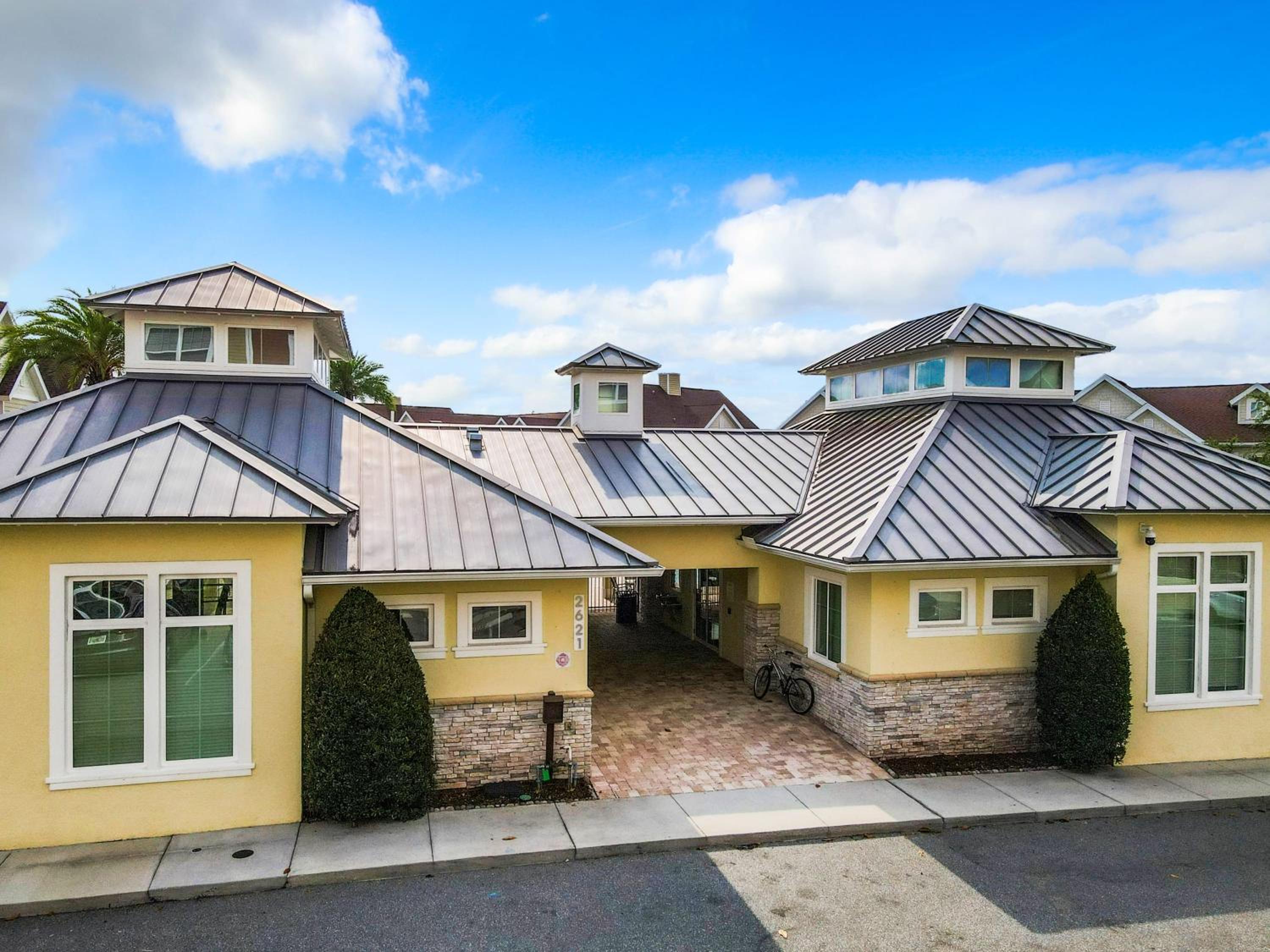 Fabulous Paradise 3BR Townhouse near Disney and outlets
