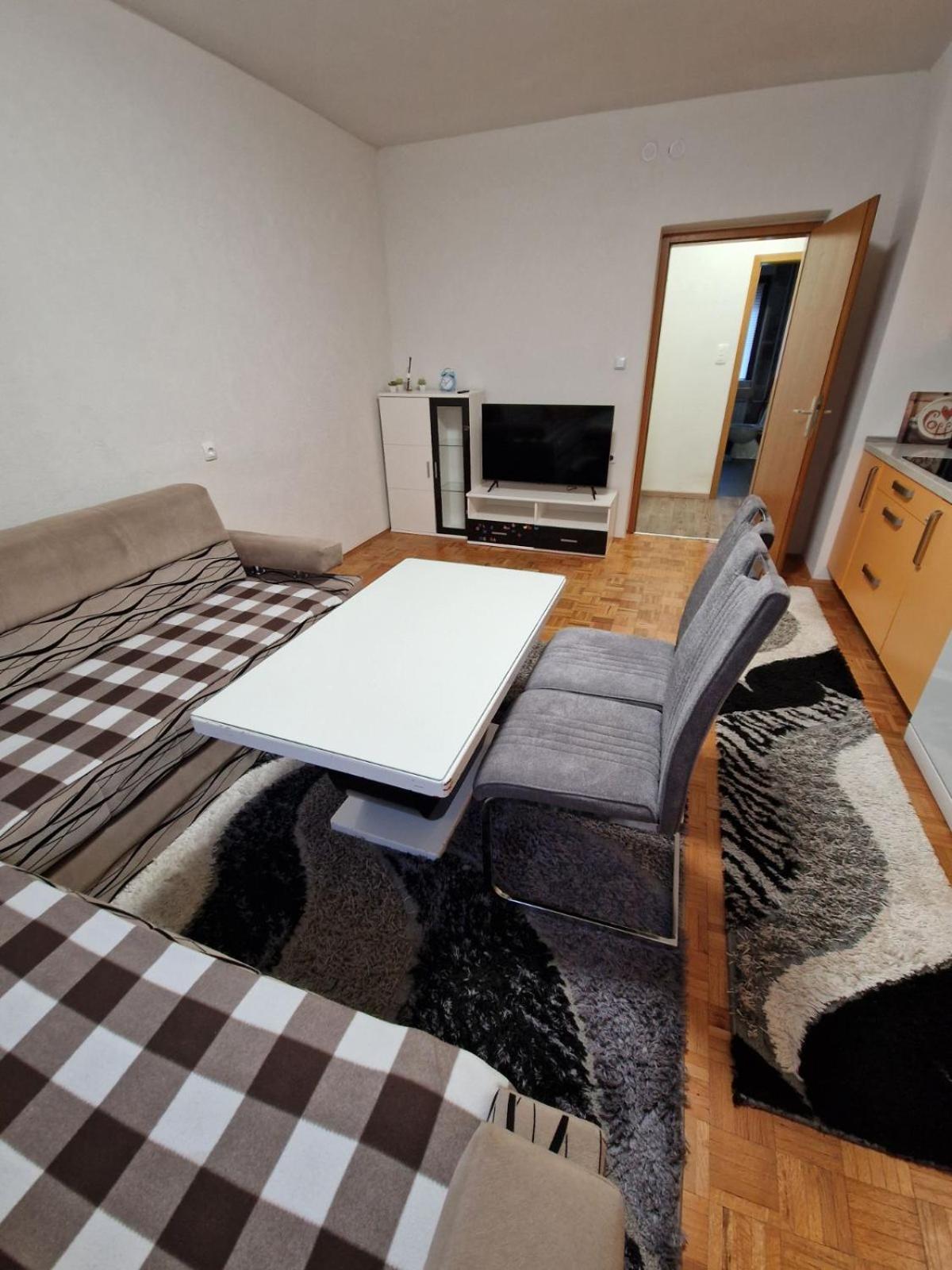 apartma-sobe Lejla