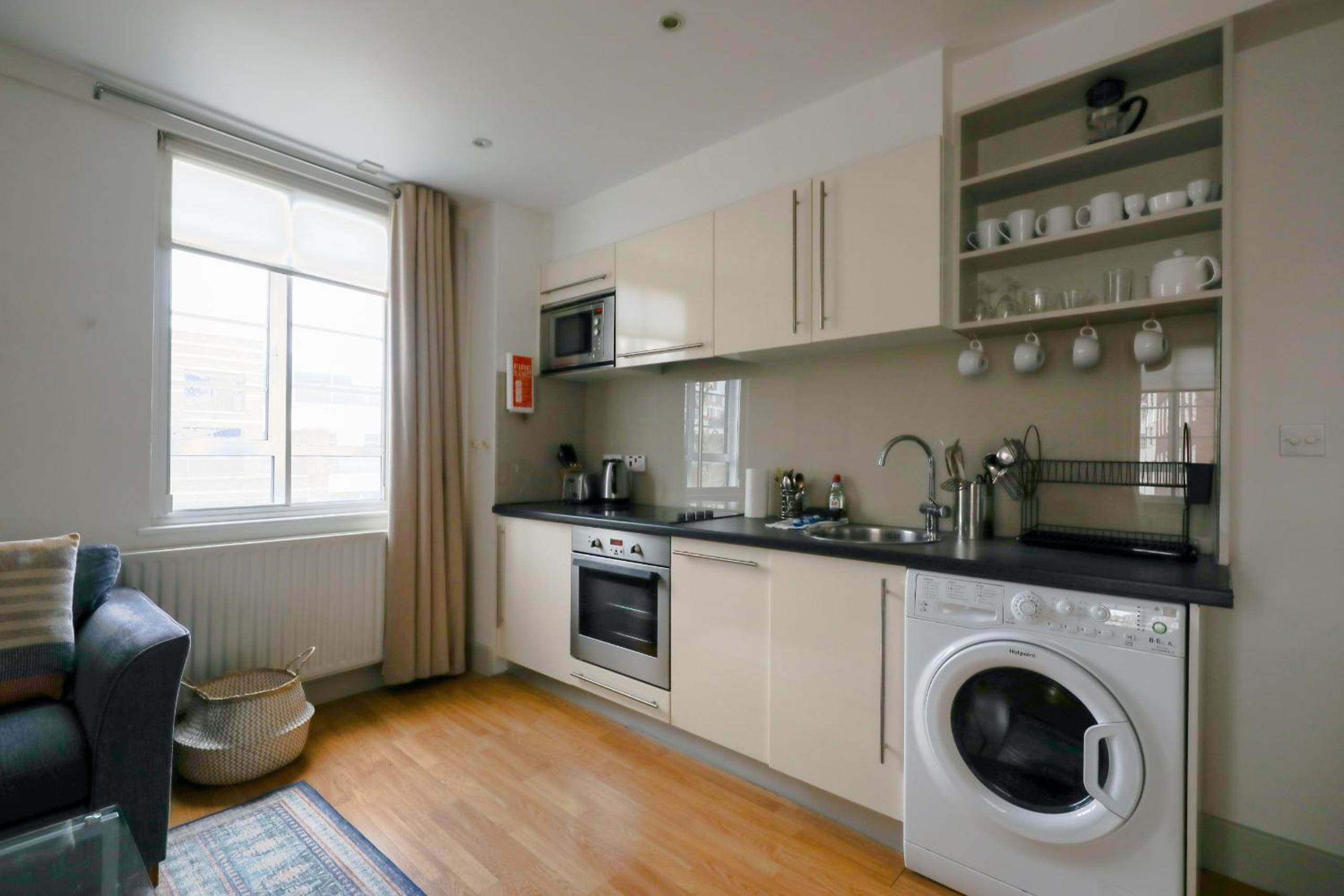 Elegant Chelsea Apartment Near South Kensington