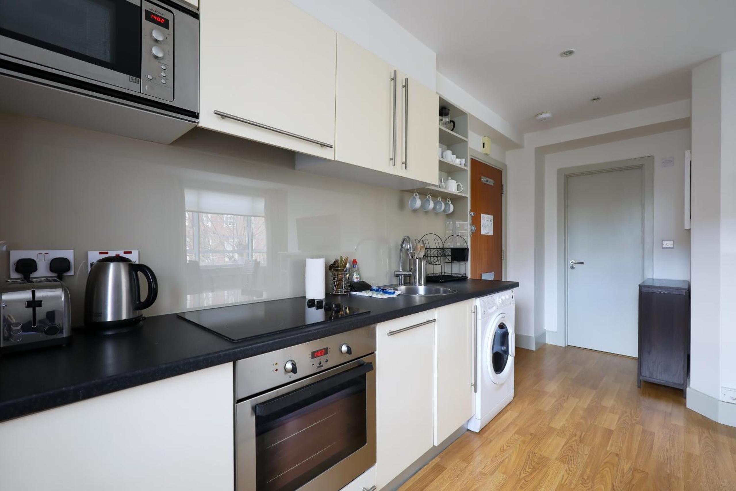 Elegant Chelsea Apartment Near South Kensington