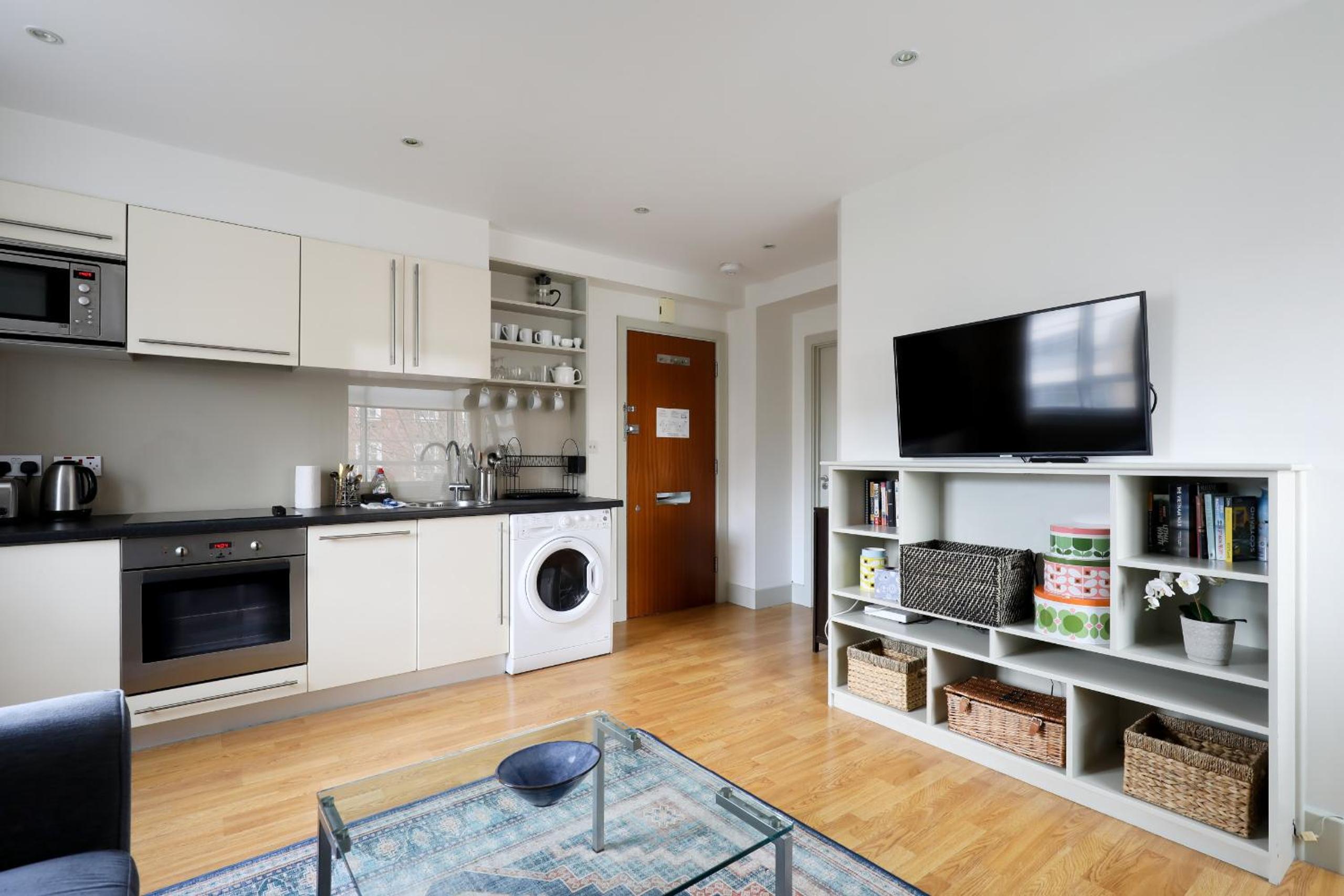 Elegant Chelsea Apartment Near South Kensington