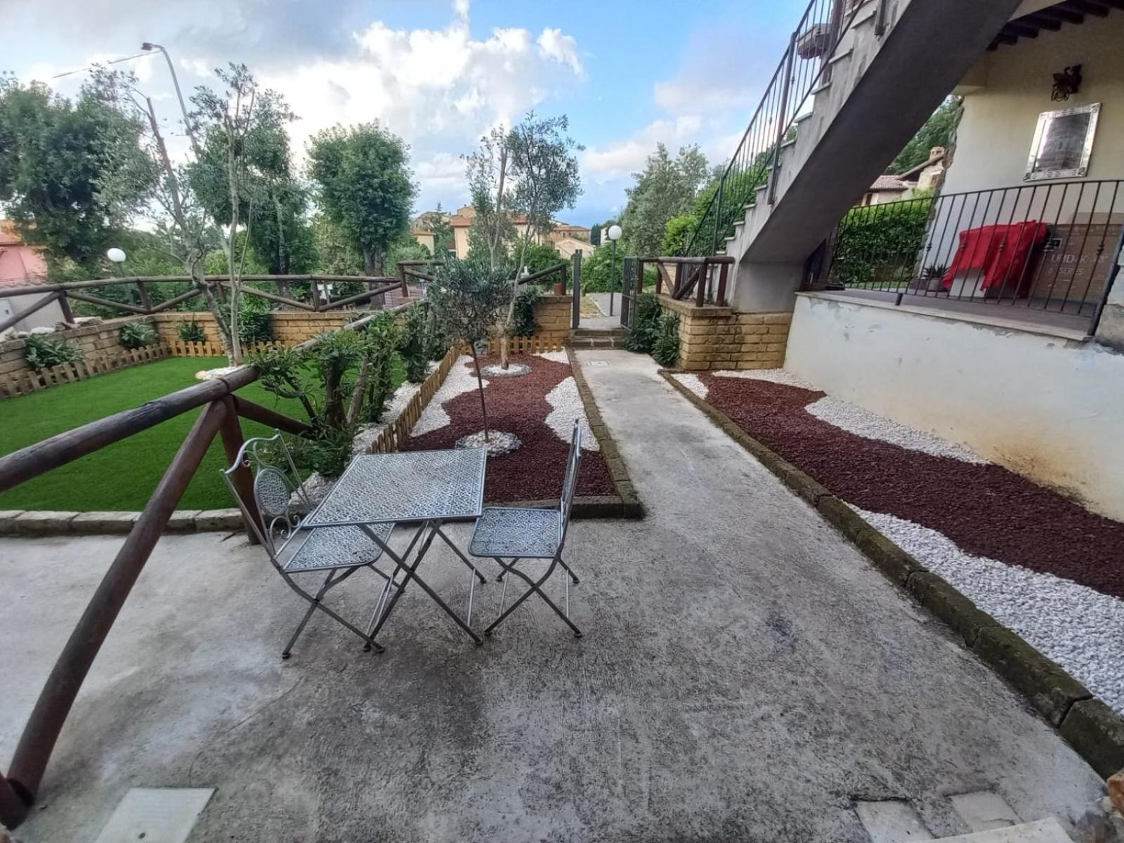 Saturnia House