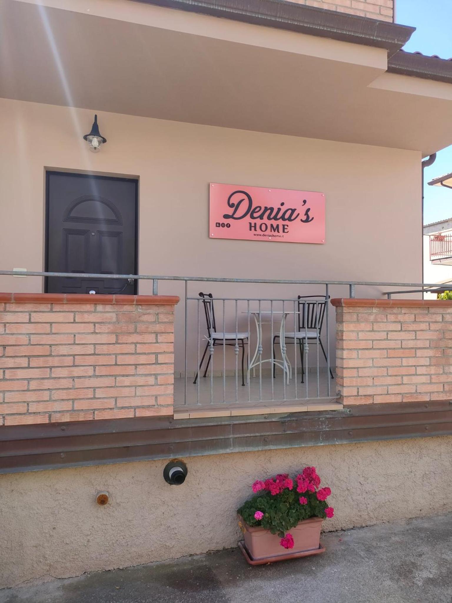 DENIA'S HOME view 3