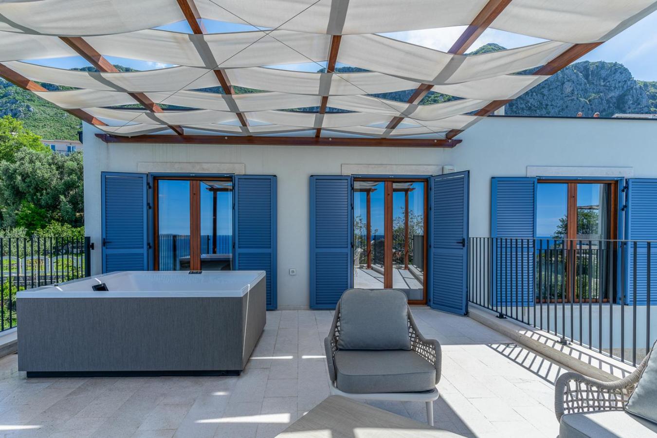 Belsize Villas