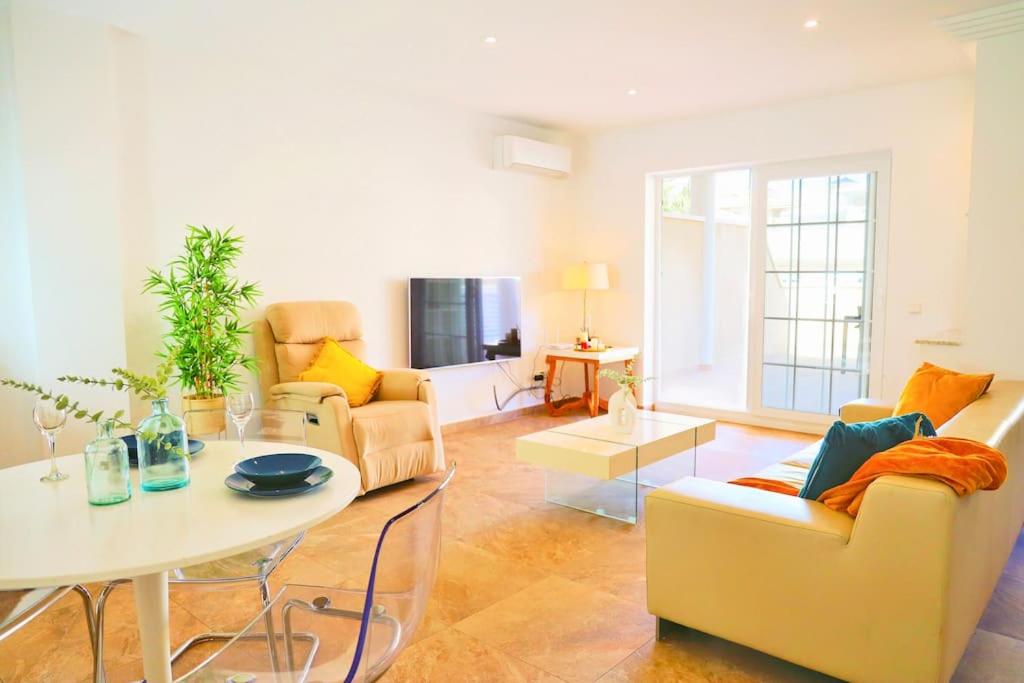 Luxury Sea View Apartment photo 4