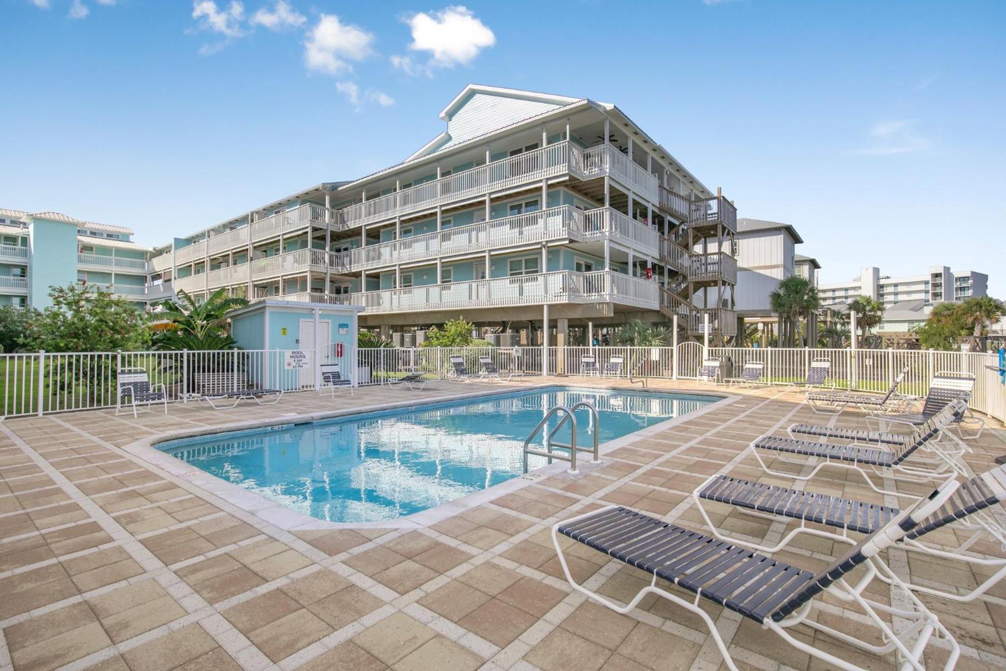 Lagoon Run 201 by Vacation Homes Collection view 4