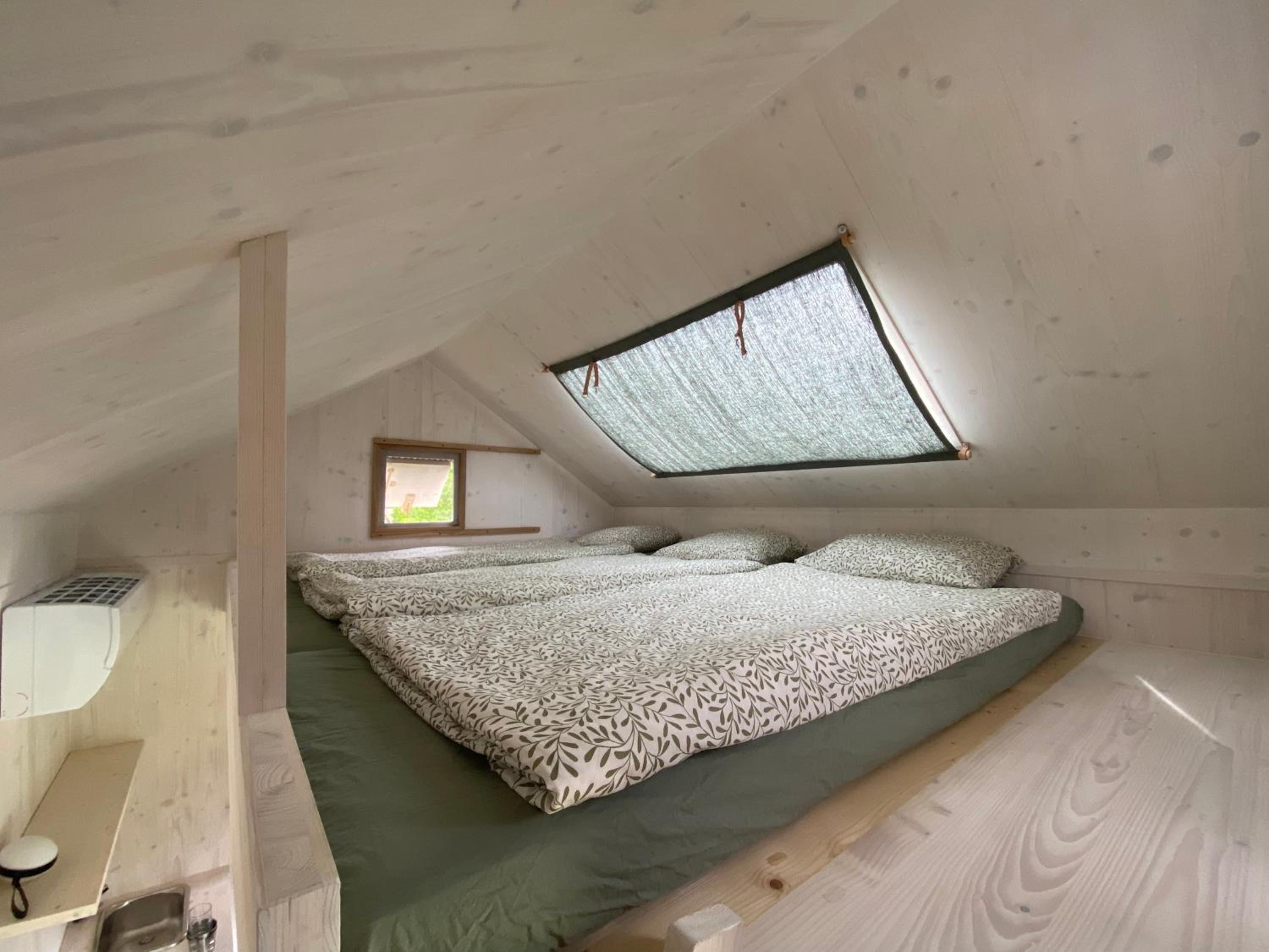 Prague Camping Dzban