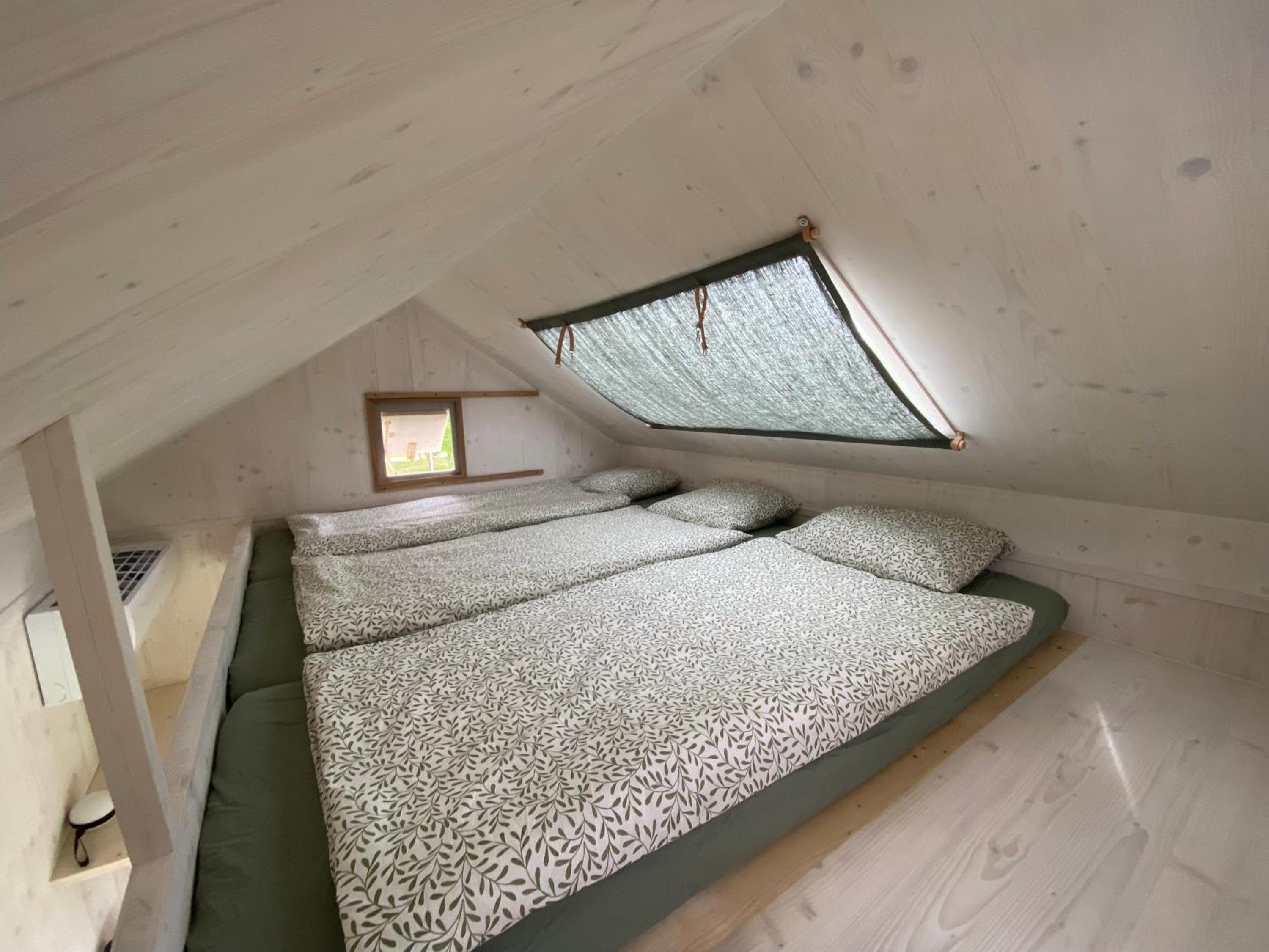 Prague Camping Dzban