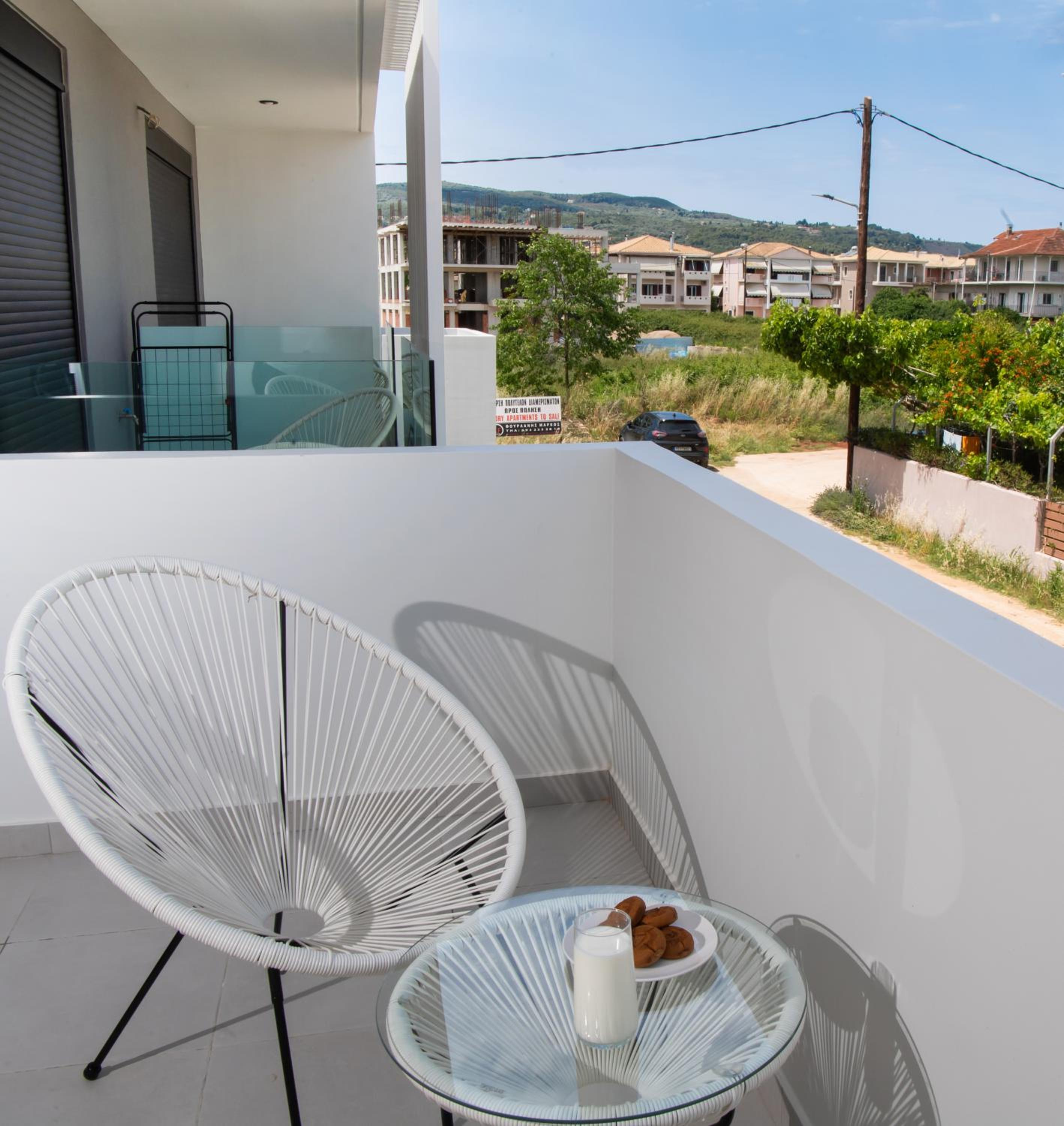 Dawn Maisonettes Lefkas City
