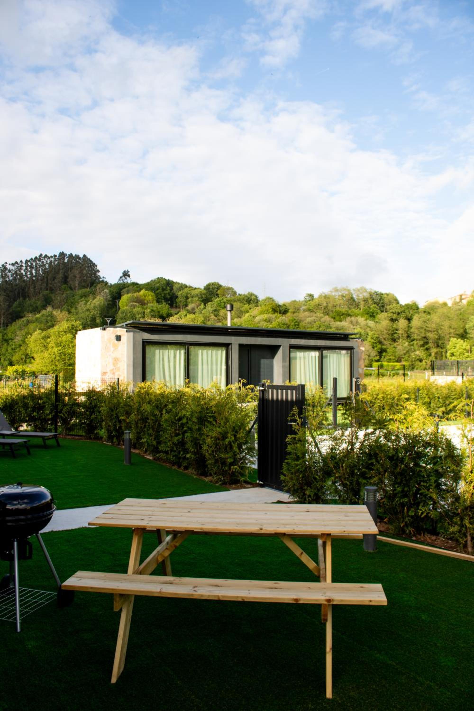 LA TIERRUCA HOMES