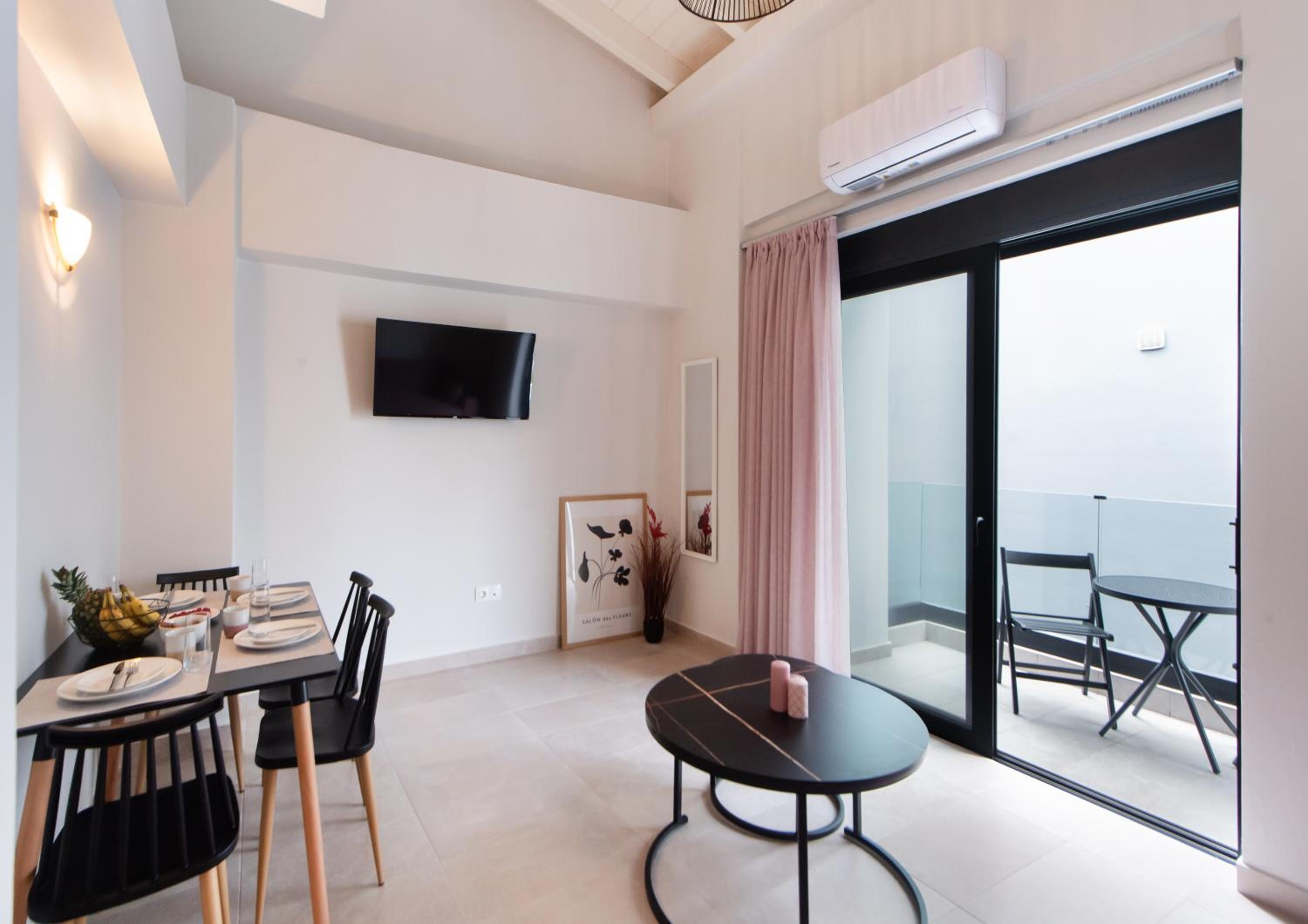 Dawn Maisonettes Lefkas City