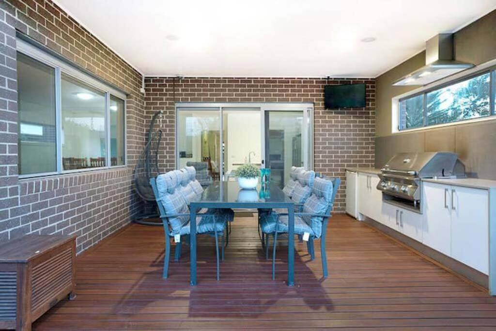 Dromana Grove SPA & POOL sleeps 15
