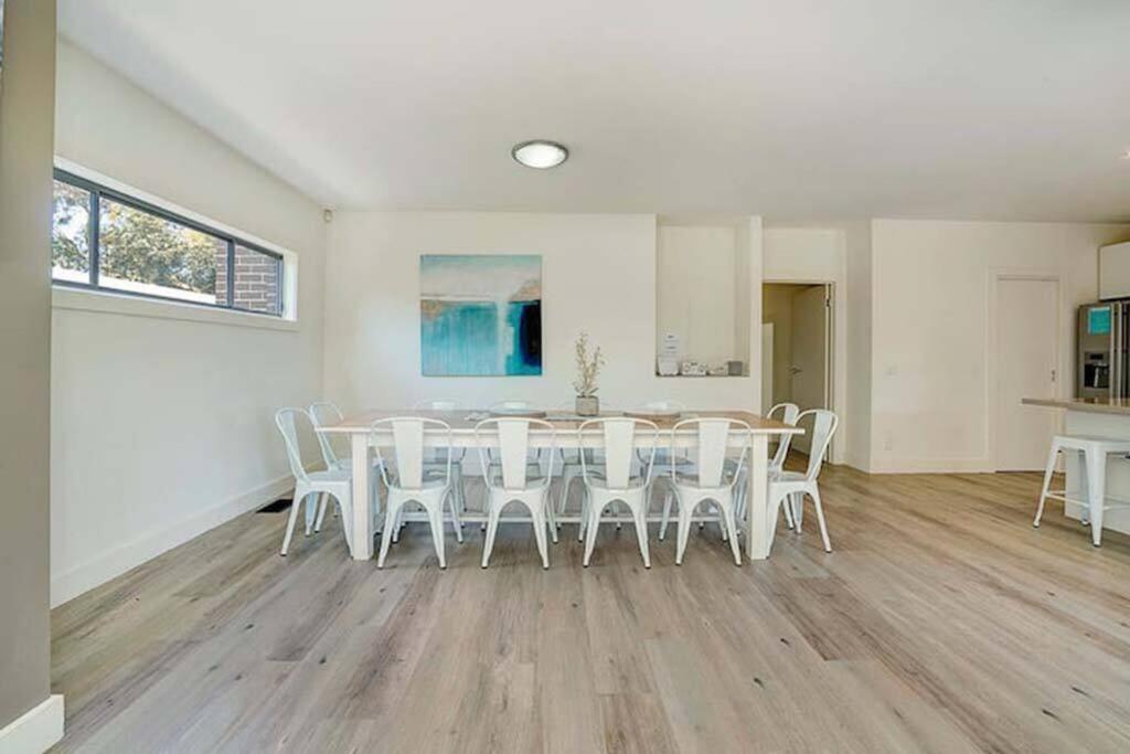 Dromana Grove SPA & POOL sleeps 15