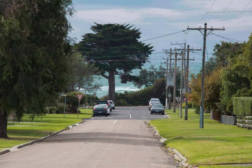 Dromana Grove SPA & POOL sleeps 15