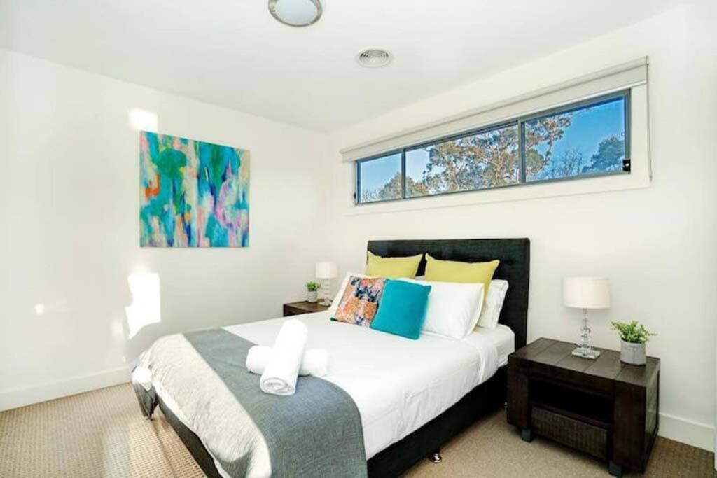 Dromana Grove SPA & POOL sleeps 15