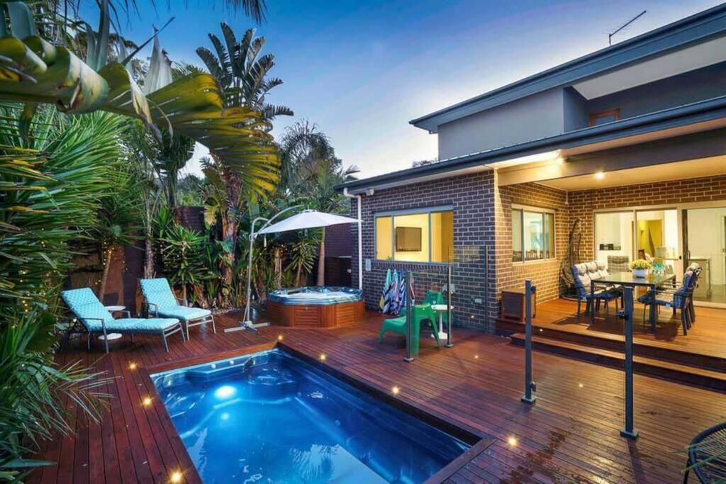 Dromana Grove SPA & POOL sleeps 15