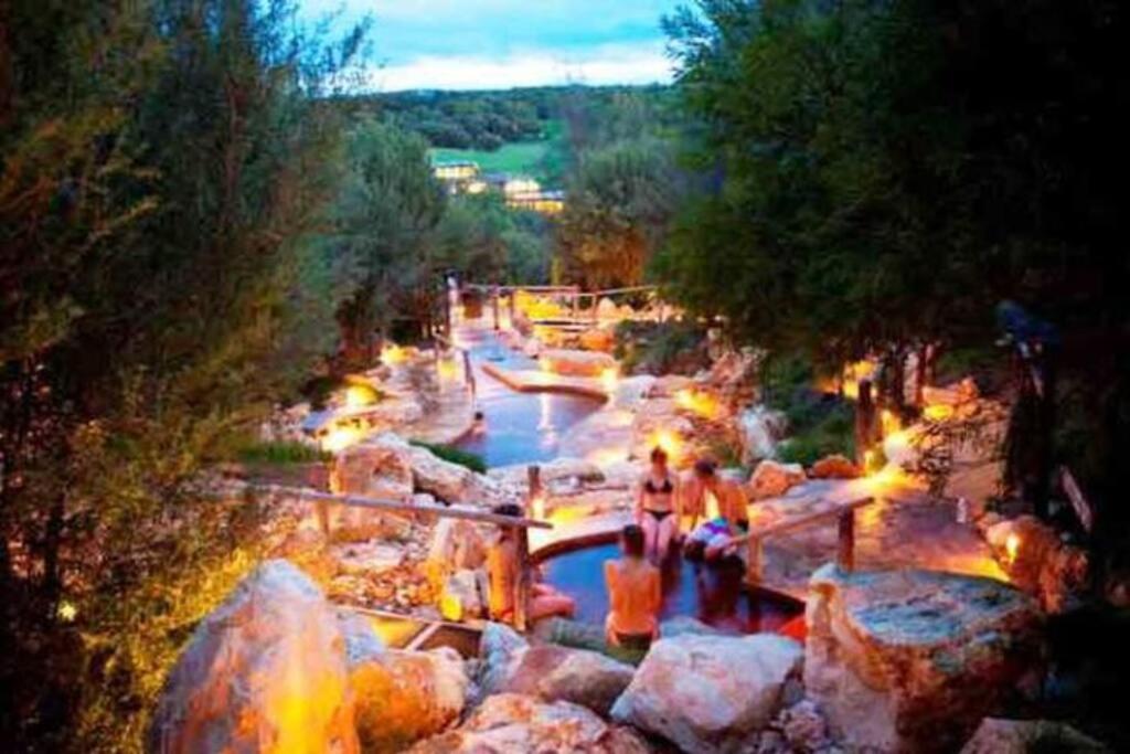 Dromana Grove SPA & POOL sleeps 15