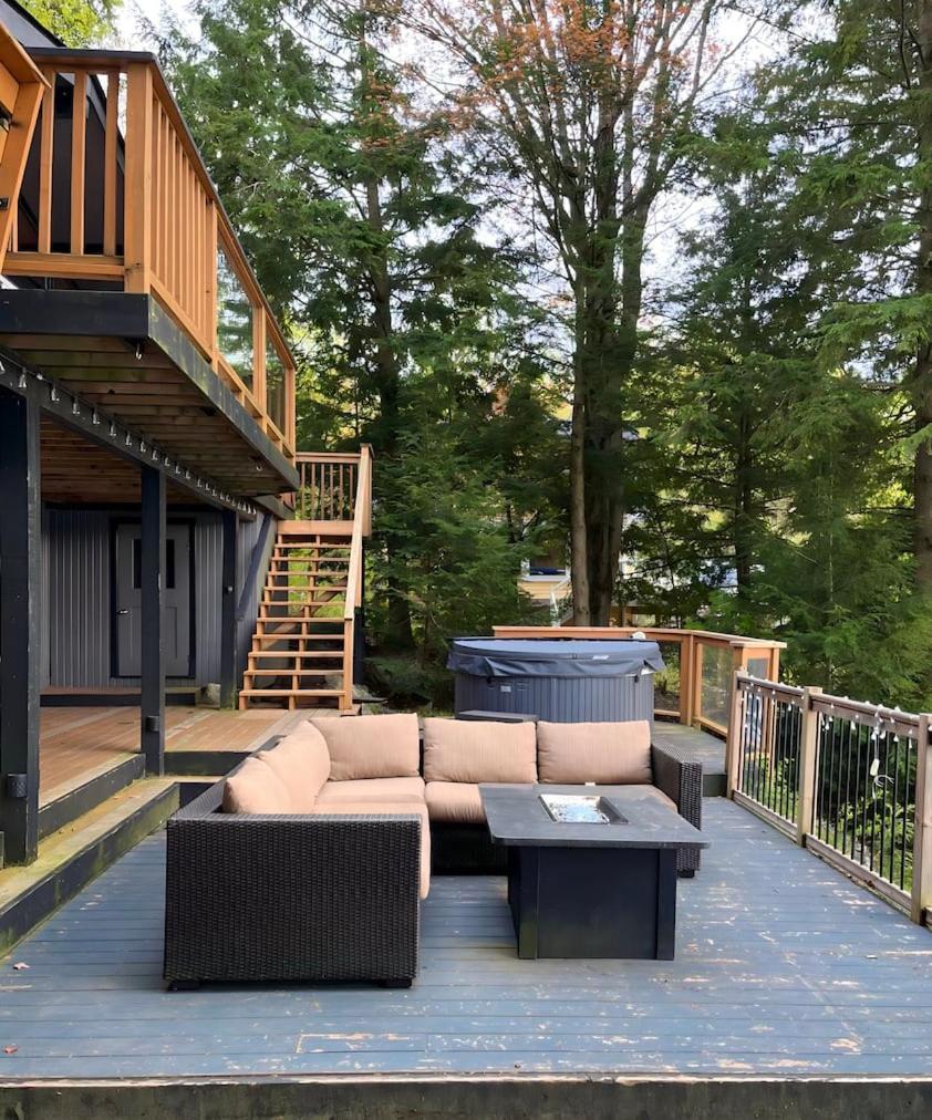 Alpine Lake House - Waterfront on Lake Muskoka