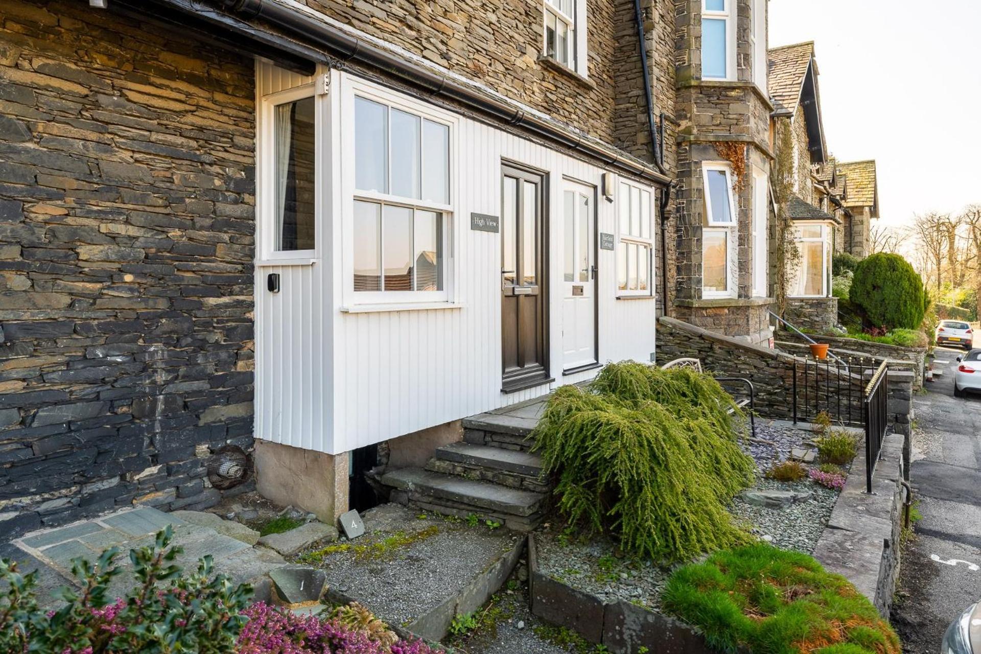 3 Bed in Ambleside oc-lr080