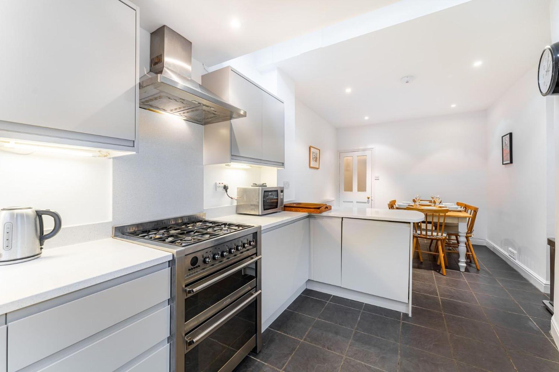 3 Bed in Ambleside oc-lr080