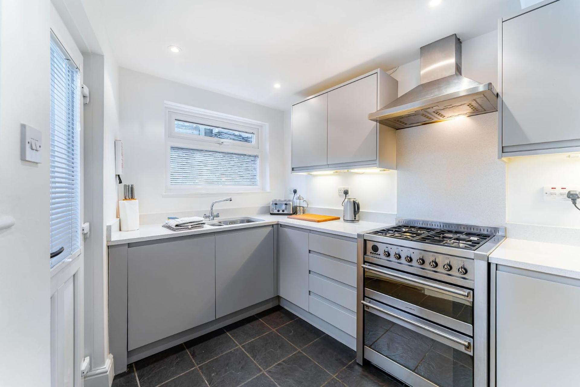3 Bed in Ambleside oc-lr080