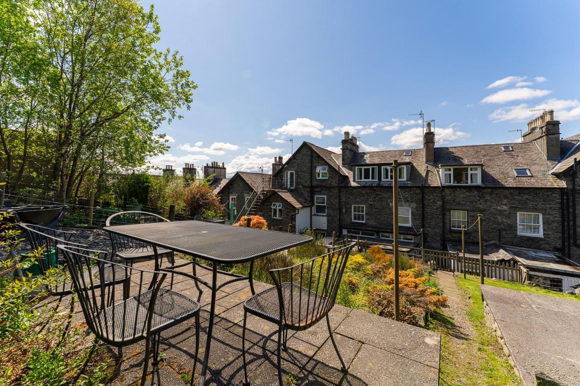 3 Bed in Ambleside oc-lr080