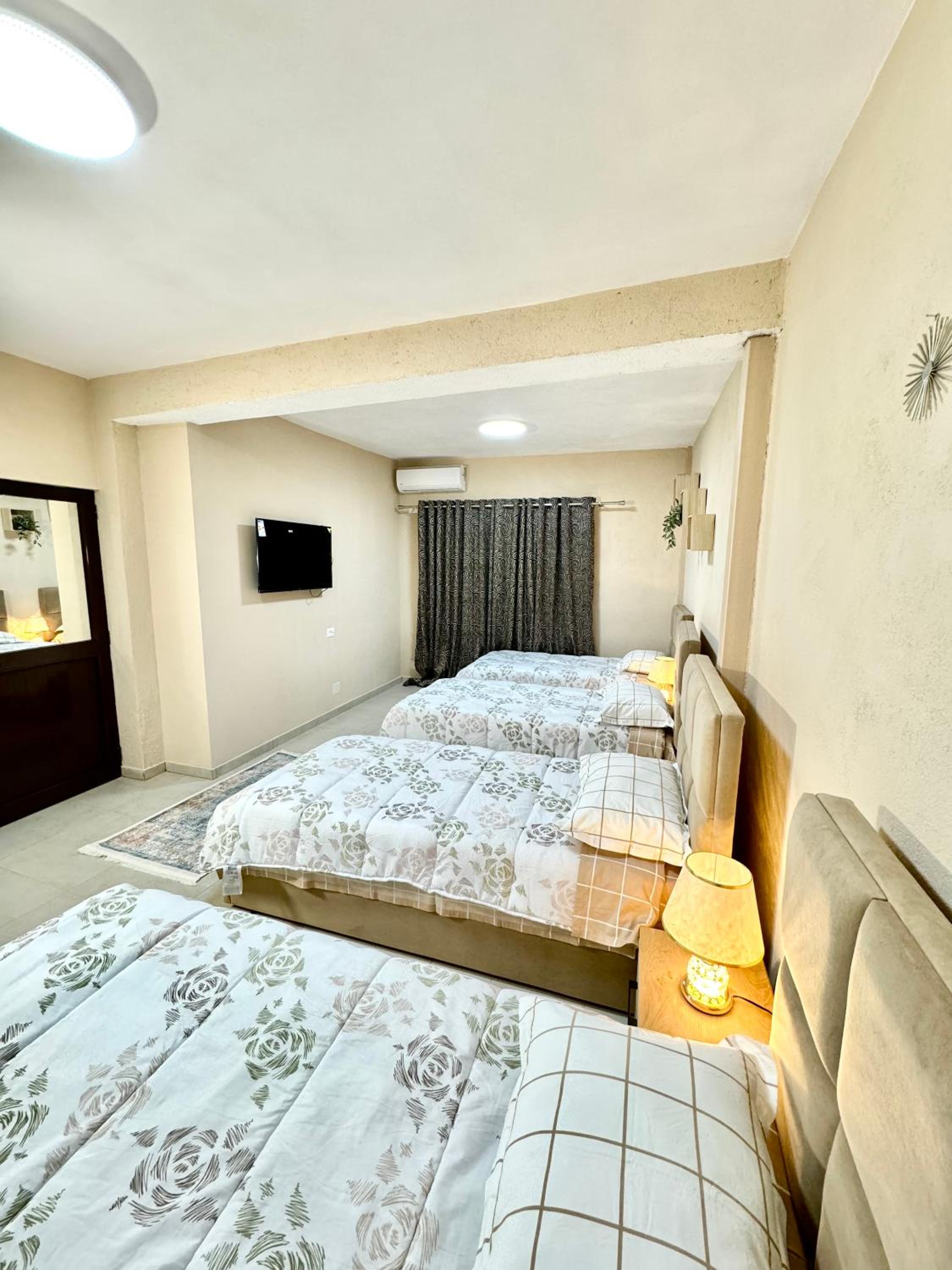 Shkodra Guest House & Trips